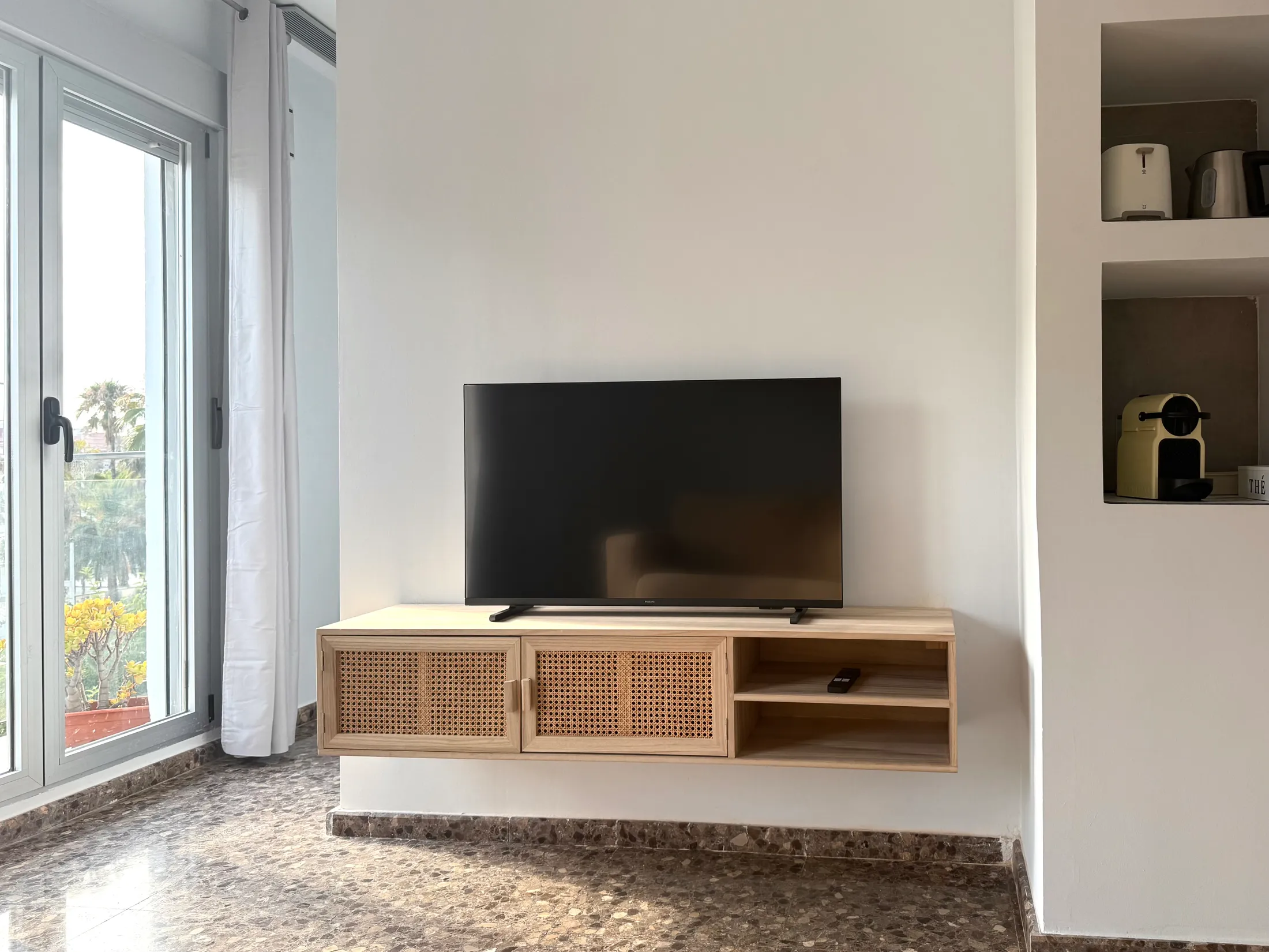Salón, NEPTÚ24-5