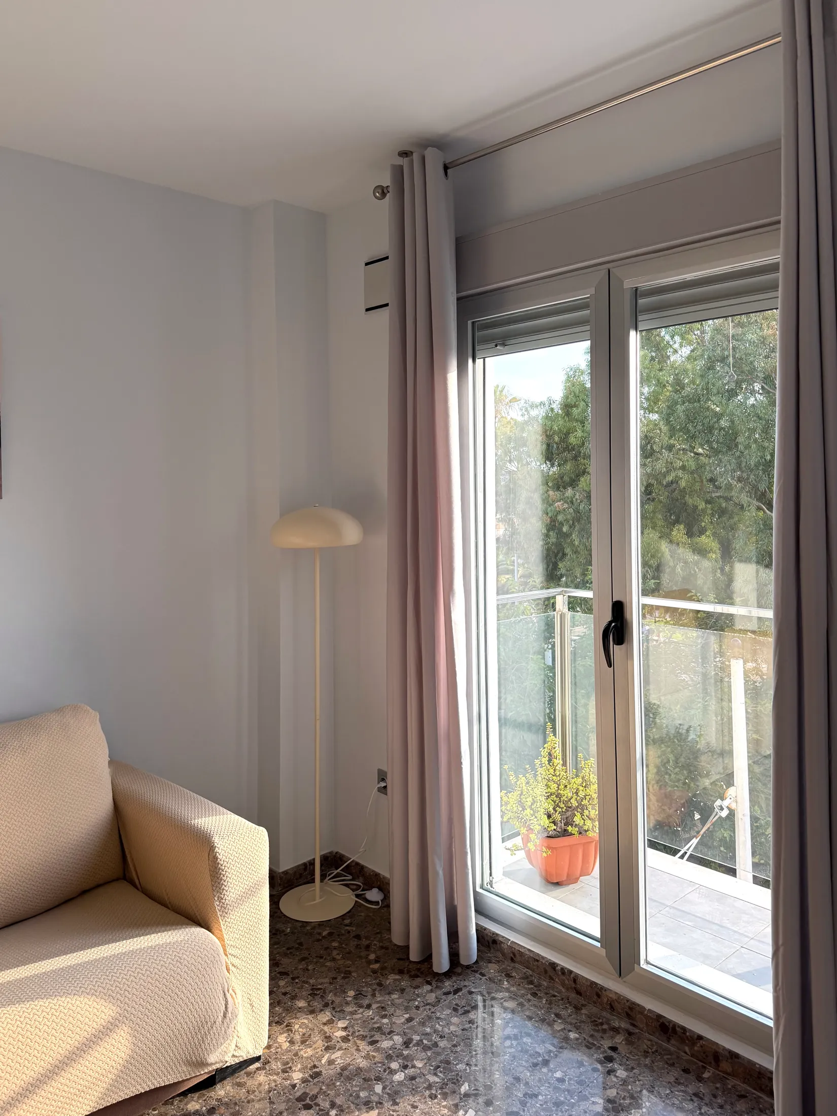 Salón, NEPTÚ24-5